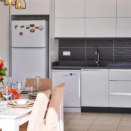 Seaview With Pool * كالكان