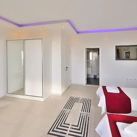 Seaview With Pool * كالكان