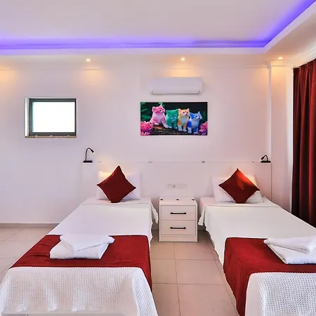 Seaview With Pool فيلة كالكان