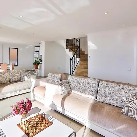 Seaview With Pool فيلة *