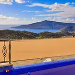 빌라 Seaview With Pool