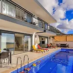 Seaview With Pool 빌라 칼칸