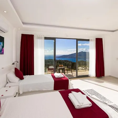 Seaview With Pool