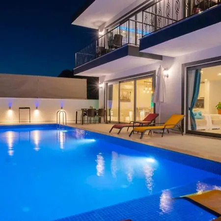 Seaview With Pool 빌라 *