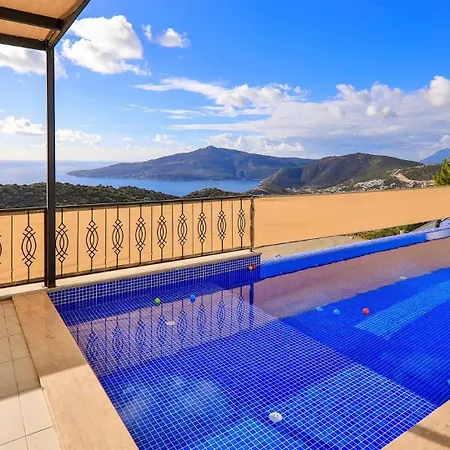 Seaview With Pool